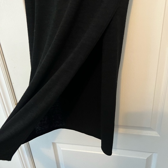 Black long skirt with slit Wilfred Free - Picture 2 of 3